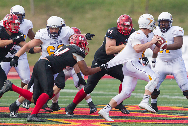 Golden Hawks can't escape Gryphons grasp, Guelph wins OUA.tv Marquee Matchup 30-19