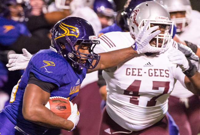 Record-setting night lifts Laurier past Ottawa in OUA.tv Marquee Matchup