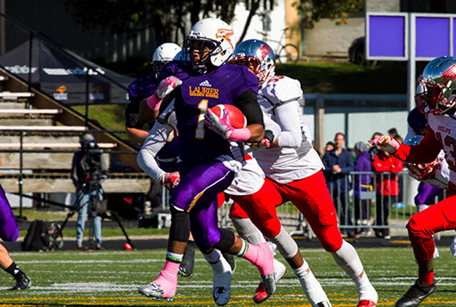 No. 7 Golden Hawks hold off Guelph for sixth win