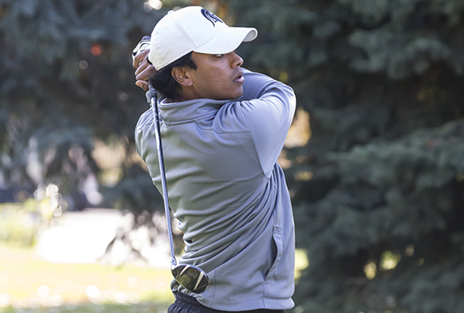 Waterloo men, Toronto women leading after opening round at OUA golf championship