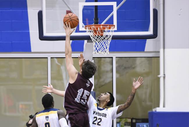 Gee-Gees race past Lancers 90-77 to capture bronze