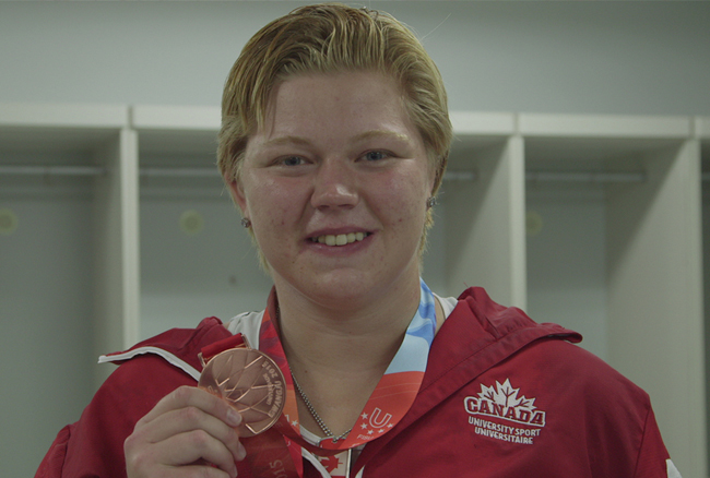 2015 Summer Universiade: Brittany Crew wins bronze in shot put, Canada’s fifth medal