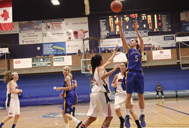 W-BASKETBALL ROUNDUP: Williams leads Lakehead in two-game sweep of Brock