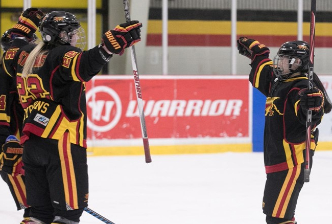 Wong scores twice in Gryphons 3-1 win over Warriors in Game 1 of semifinals