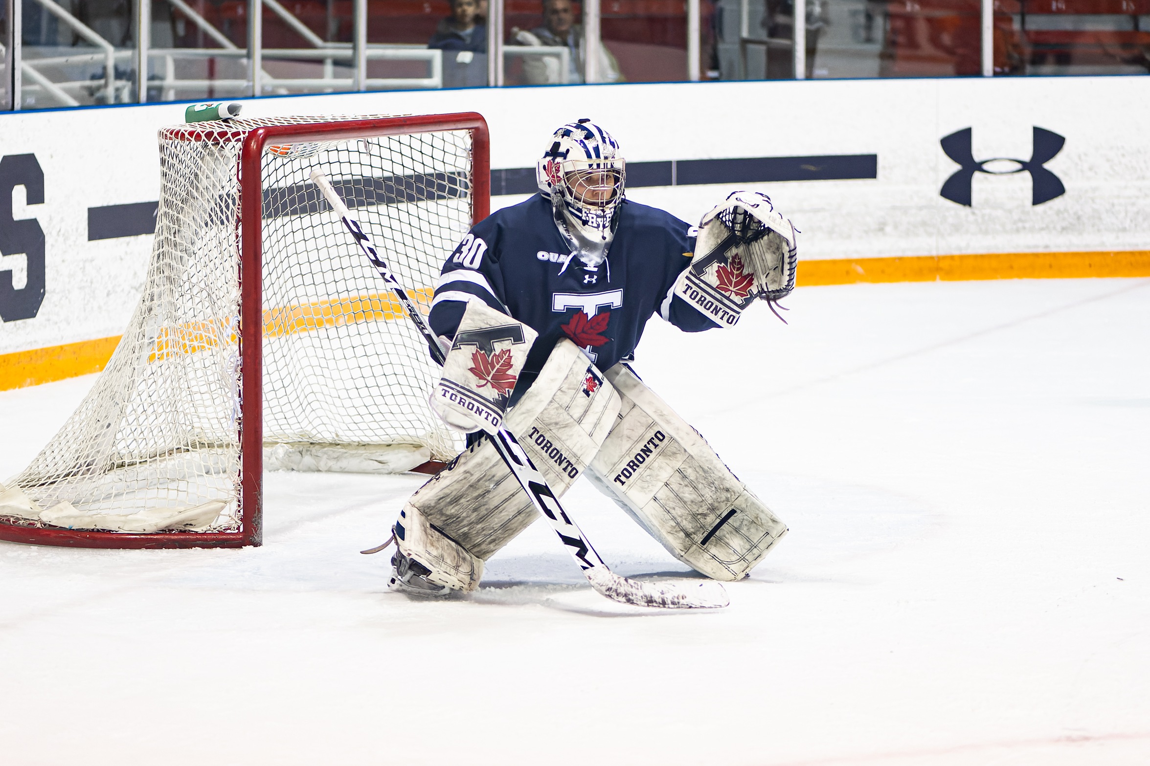 Image of Toronto Varsity Blues Women's Hockey Goalie on ice 