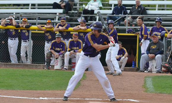 Golden Hawks and Gryphons victorious in opening games of OUA baseball championship