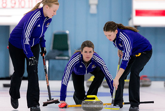Golden Hawks, Gryphons in the hunt after Day 2 of the CIS / Curling Canada University Championships