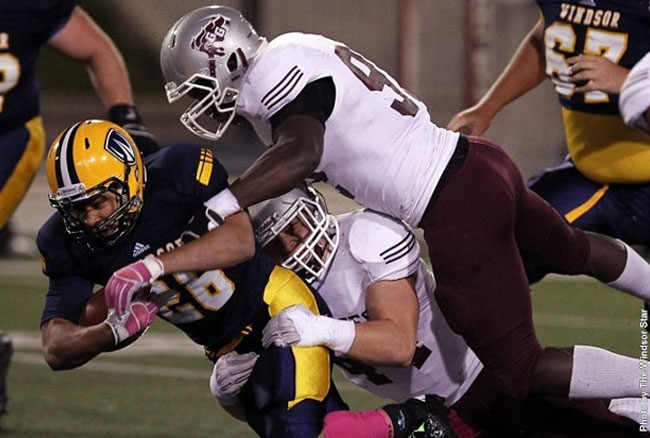 Lancers clinch playoff berth with 39-29 win over Gee-Gees