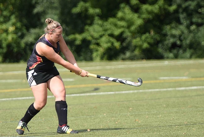 Gryphons move into first place with win over Western