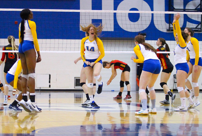 Rams sweep Gryphons in tight OUA quarter-final; advance to OUA Final Four