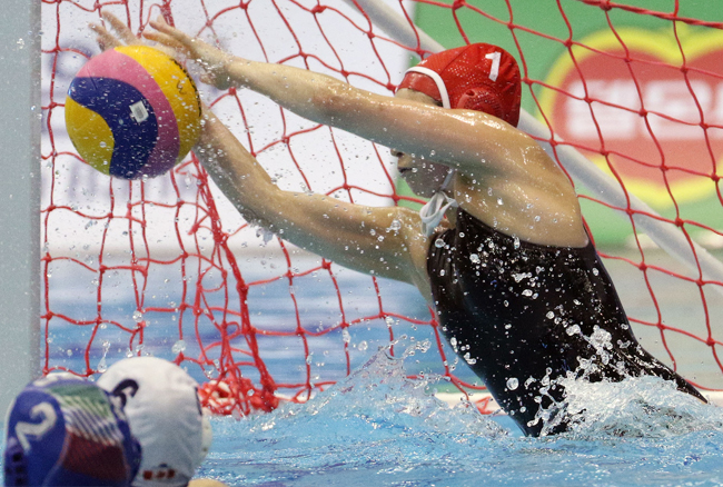 2015 Summer Universiade: Canada is off to the gold medal match in water polo