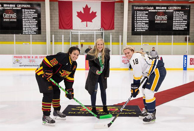 W-HOCKEY WEEKEND ROUNDUP: No. 6 Gryphons shut out Lancers in "Fight for Kevin" game