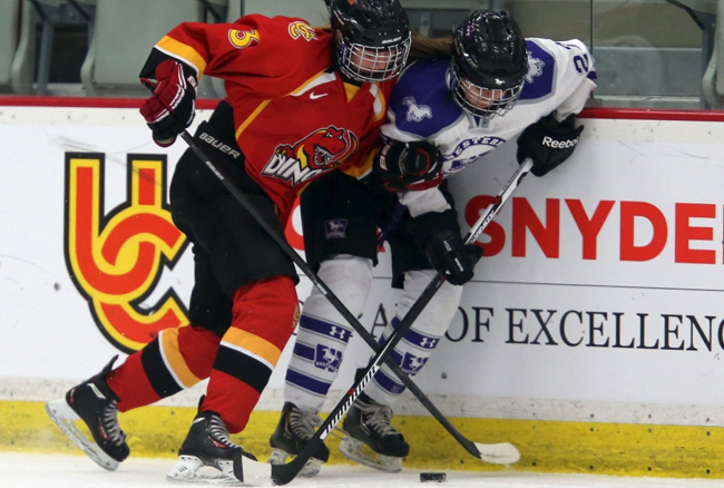 Dinos defeat defending CIS Champion Mustangs at CIS women’s hockey championship