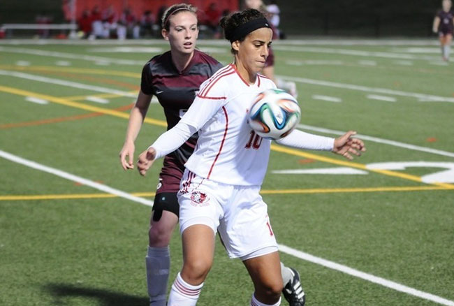 W-SOCCER ROUNDUP: Gaels, Lions, Varsity Blues and Gryphons advance to quarter-finals