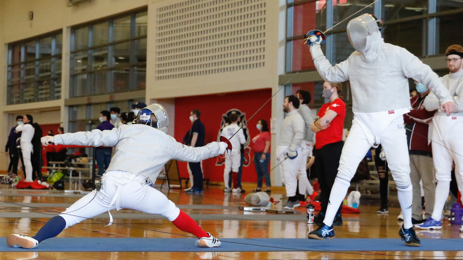 Banner Season: Varsity Blues build large lead on Day 1 of men's fencing championship